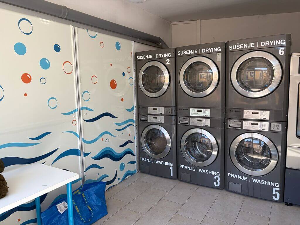 WhatsApp Image 2026-04-24 at 17.33.29 (3) (1) laundry-service-09
