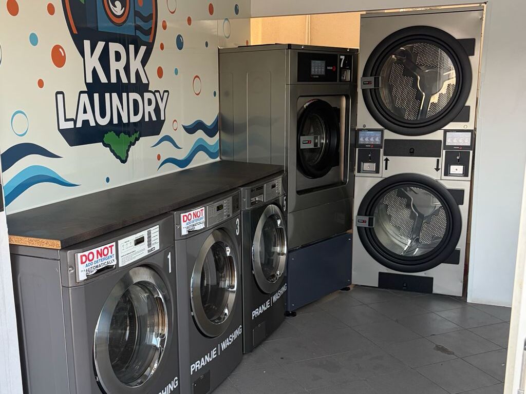 WhatsApp Image 2026-04-24 at 17.34.15 (3) laundry-service-07