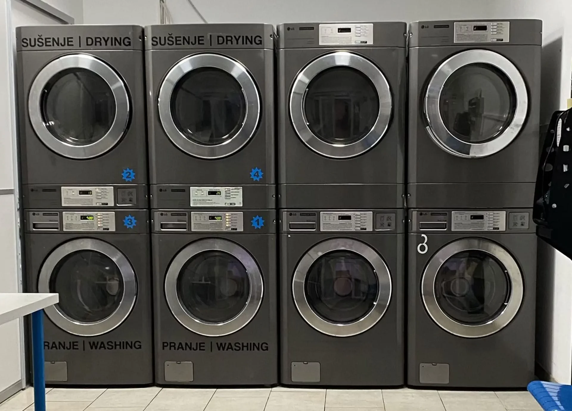 laundry-service-11